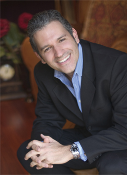 Best Latino Inspirational Speaker Glenn Llopis